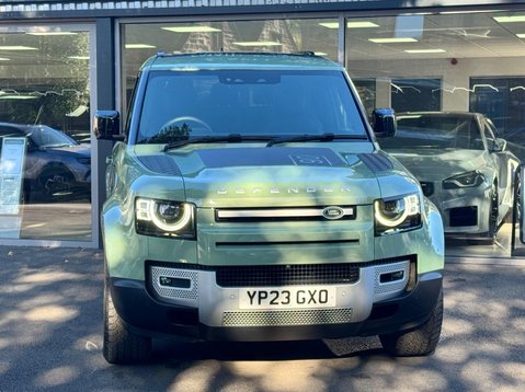 Land Rover Defender 75TH LIMITED EDITION 2