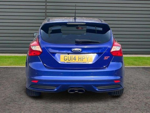 Ford Focus 2.0T EcoBoost ST-2 Euro 5 (s/s) 5dr 8