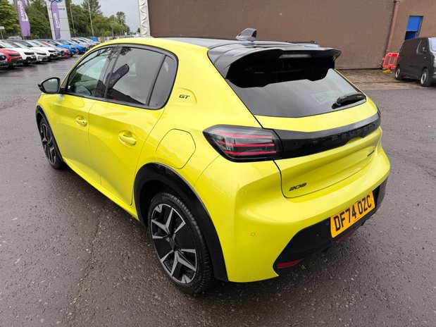 Peugeot 208 GT 5