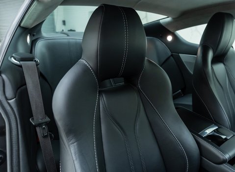 Aston Martin DBS V12 15