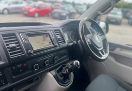 Volkswagen Transporter T32 TDI KOMBI HIGHLINE BMT 29