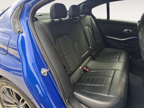 BMW 3 Series 2.0 320i M Sport Auto 4dr 15