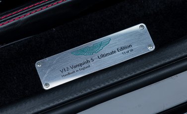 Aston Martin Vanquish S Ultimate 27