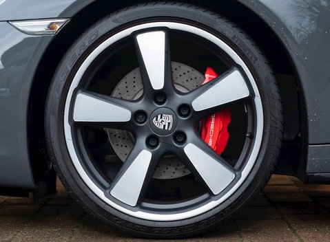 Porsche 911 (991) 50th Anniversary Edition 10