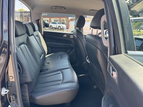 SsangYong Musso 2.2D Rebel 4WD Euro 6 4dr 12