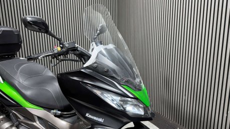 Kawasaki J300 2015 20K RUNNING MAXI SCOOTER PROJECT BIKE 300CC A2 14