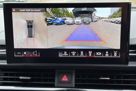 Audi A4 AVANT TDI S LINE BLACK EDITION -B&O - VIRTUAL COCKPIT -REVERSE CAMERA  38