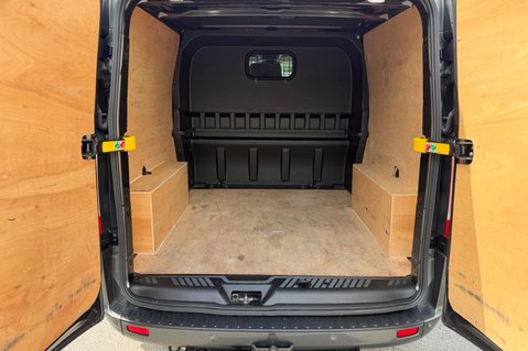 Ford Transit Custom 320 LIMITED AUTOMATIC -L2H1 -LONG WHEEL BASE -FIXED CAMERA-FACTORY TOWBAR 43