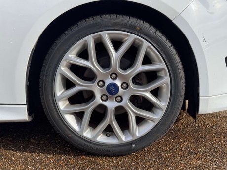 Ford Focus 1.0T EcoBoost Zetec S Euro 6 (s/s) 5dr 17