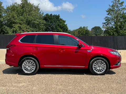 Mitsubishi Outlander PHEV DYNAMIC 5