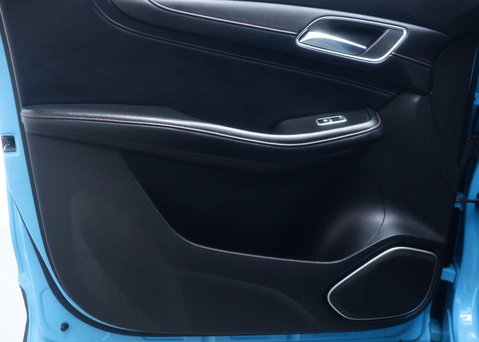 MG HS 1.5 MG HS Excite Semi-Auto 5dr 44