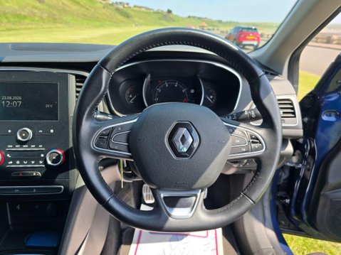 Renault Megane 1.2 TCe Iconic Sport Tourer Euro 6 (s/s) 5dr 41