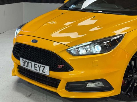 Ford Focus 2.0 Focus ST-3 T 5dr 23