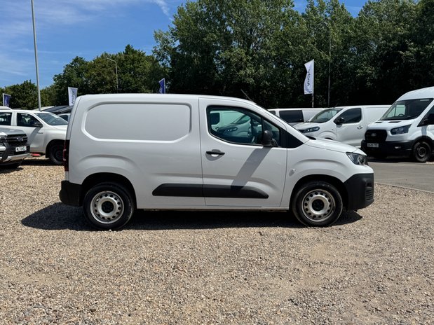 Peugeot Partner SWB L1H1 [SOLD KH] Low Roof Professional Premium+ Air Con Sensors EURO 6 5