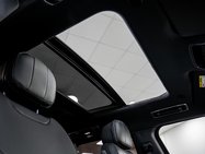 Land Rover Range Rover Sport 3.0 P400 MHEV Dynamic SE SUV 5dr Petrol Auto 4WD Euro 6 (s/s) (400 ps) 25