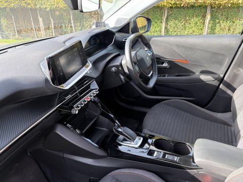 Peugeot e-208 50kWh Active Auto 5dr 14