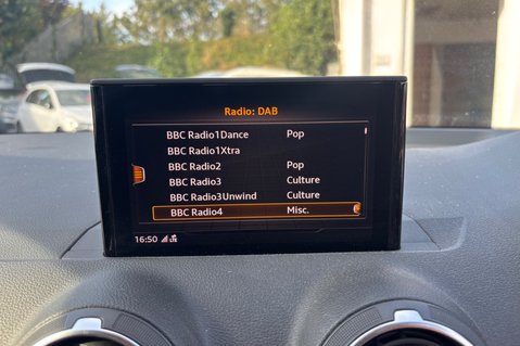Audi Q2 TFSI SPORT..1 PREVIOUS OWNER,5 SERVICES,SAT NAV,CLIMATE CONTROL 19