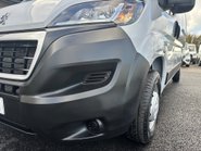 Peugeot Boxer BlueHdi 335 L3H2 Professional Premium Plus Panel Van 21