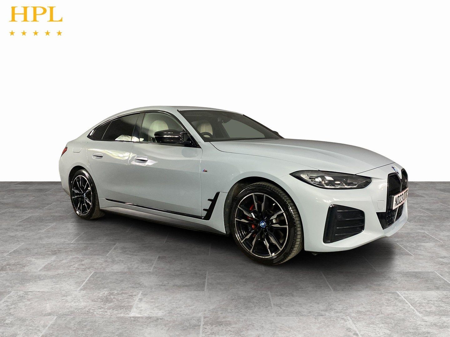 BMW i4 listing photo
