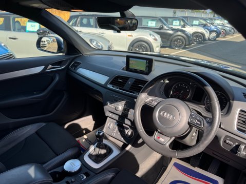 Audi Q3 TFSI S LINE 22