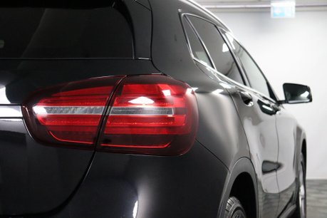 Mercedes-Benz GLA GLA 200 SPORT PREMIUM 23