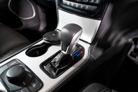 Jeep Grand Cherokee V8 TRACKHAWK. NOW SOLD. SIMILAR REQUIRED. PLEASE CALL 01903 254800. 38