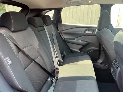 Nissan Qashqai 1.3 DIG-T MHEV N-Connecta SUV 5dr Petrol Hybrid Manual Euro 6 (s/s) (140 ps 15