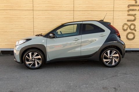Toyota Aygo X VVT-I EXCLUSIVE 13