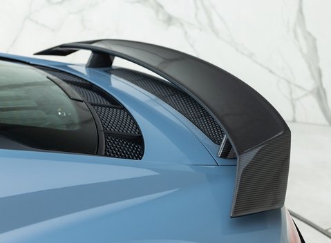 Audi R8 V10 Performance Carbon Black 24