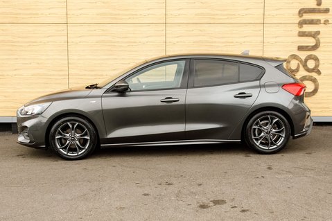 Ford Focus ST-LINE 14