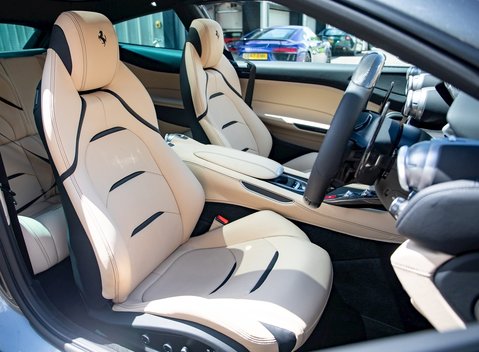 Ferrari GTC4 Lusso 12