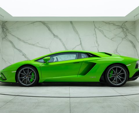 Lamborghini Aventador S LP 740-4 