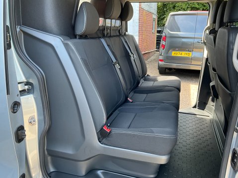 Renault Trafic 2.0 dCi Blue LL30 Sport Crew Van L2 H1 Euro 6 (s/s) 6dr 14