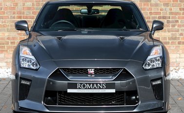 Nissan GT-R Prestige 4