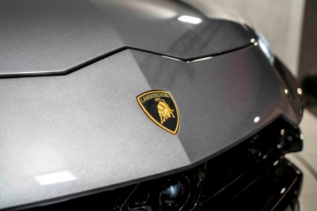 Lamborghini Urus V8 S. NOW SOLD. SIMILAR REQUIRED. PLEASE CALL 01903 254800. 22
