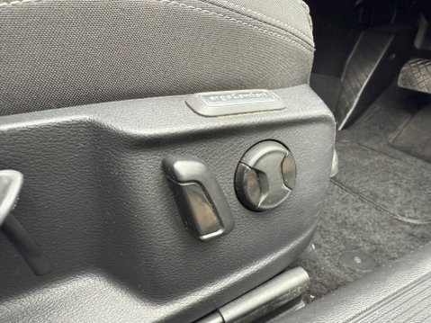 Volkswagen Passat SE NAV TDI DSG 20