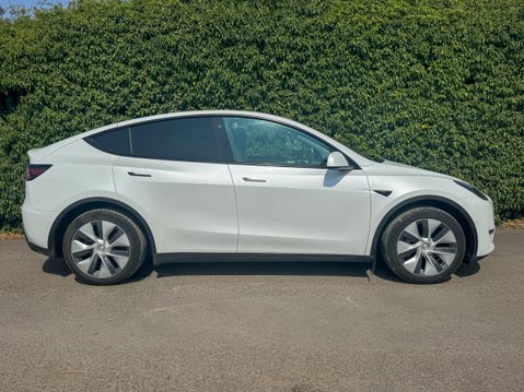 Tesla Model Y (Dual Motor) Long Range SUV 5dr Electric Auto 4WDE (384 bhp) 32
