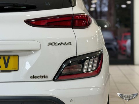 Hyundai KONA 64kWh Premium Auto 5dr (10.5kW Charger) 9