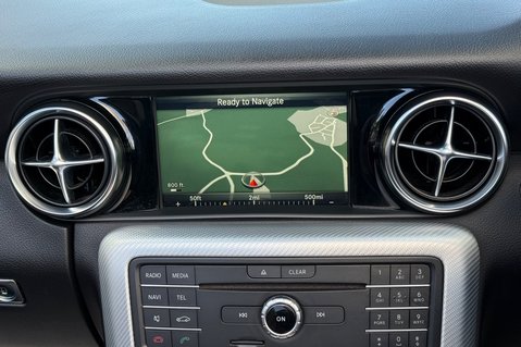 Mercedes-Benz SLC SLC 200 AMG LINE - AIRSCARF -9 MERCEDES SERVICES -HEATED SEATS -PAN ROOF 33
