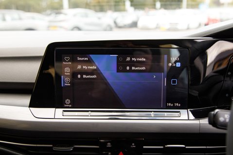 Volkswagen Golf STYLE TSI 22