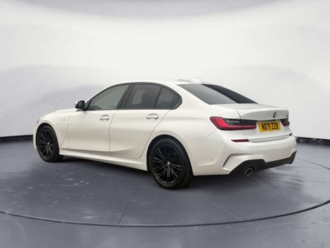BMW 3 Series 2.0 320i M Sport Auto 4dr 3