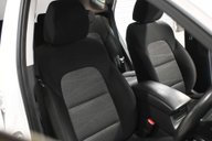 Hyundai TUCSON 1.6 Tucson SE Nav 48v MHEV CRDi 2WD Semi-Auto 5dr 32