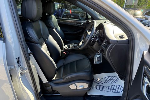 Porsche Macan GTS PDK - PAN ROOF -BOSE -360 CAMS -MEMORY PK - CRAYON 38