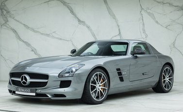 Mercedes-Benz SLS AMG 1