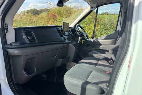 Ford Transit 310 L2 H2 Leader with Air Con / Sat Nav / Heated Seats 16