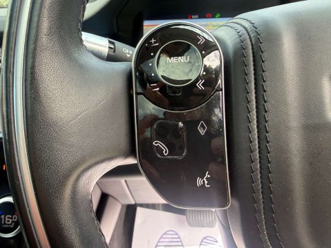 Land Rover Discovery Sport 2.0 Discovery Sport HSE D Auto 4WD 5dr 38