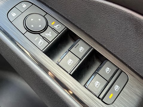 Nissan Qashqai DIG-T ACENTA PREMIUM DCT MHEV 35