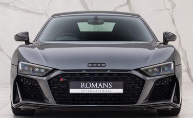 Audi R8 V10 Performance Carbon Black 16