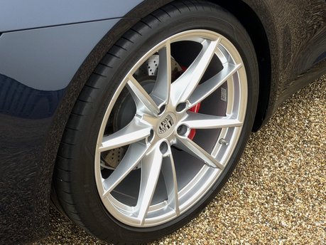 Porsche 911 CARRERA 4S PDK 30