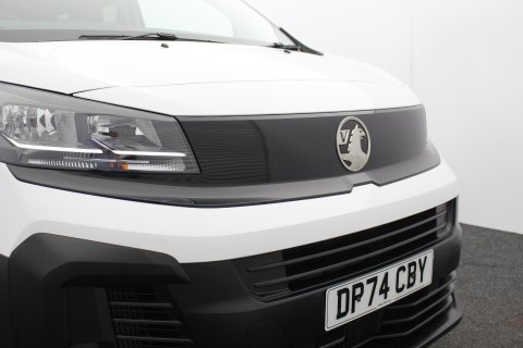 Vauxhall Vivaro Double Cab 2.0 Turbo D Prime H1 Euro 6 (145 ps) 40